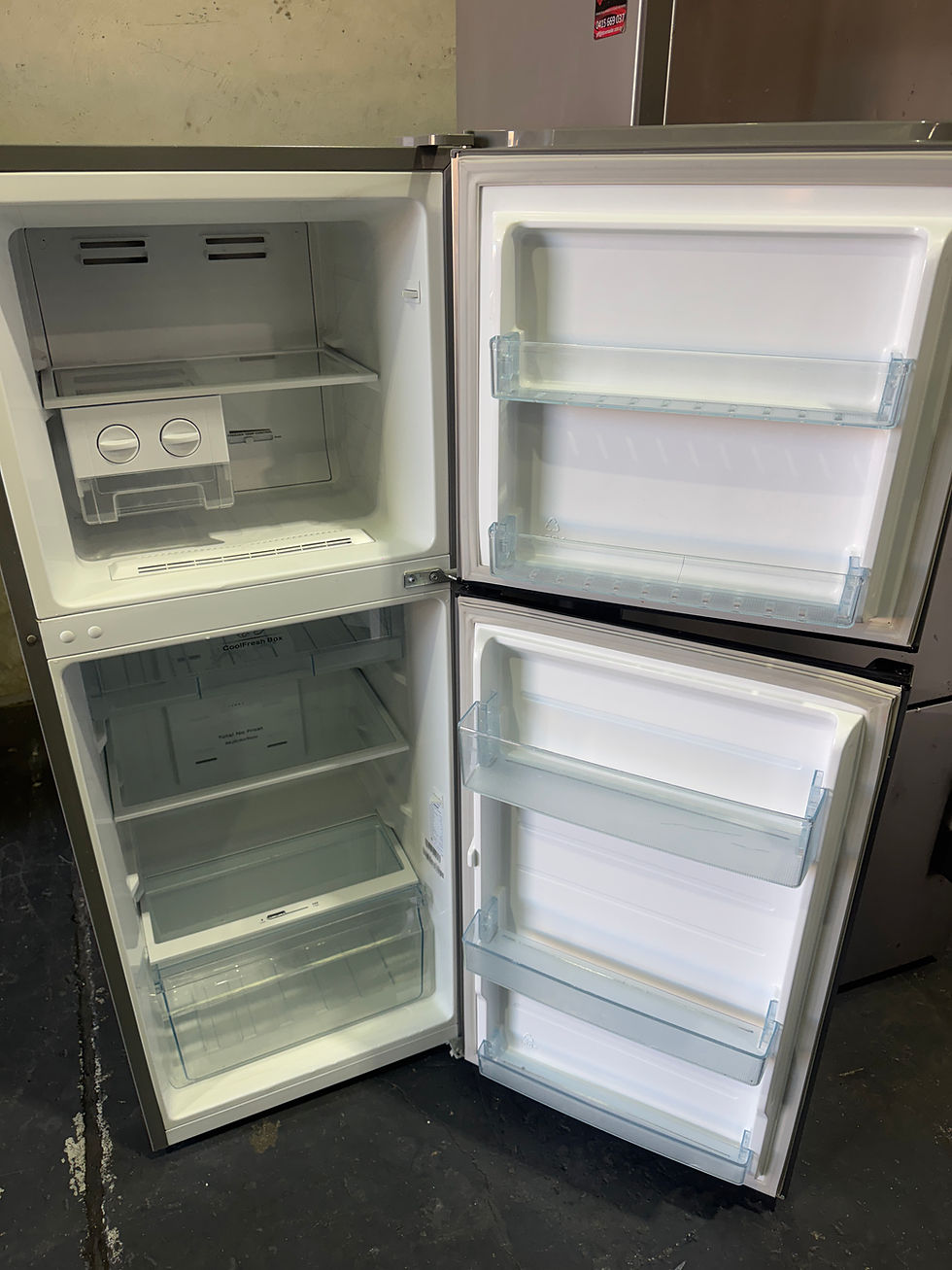Thumbnail: 230L Hisense Silver Fridge (F1273)