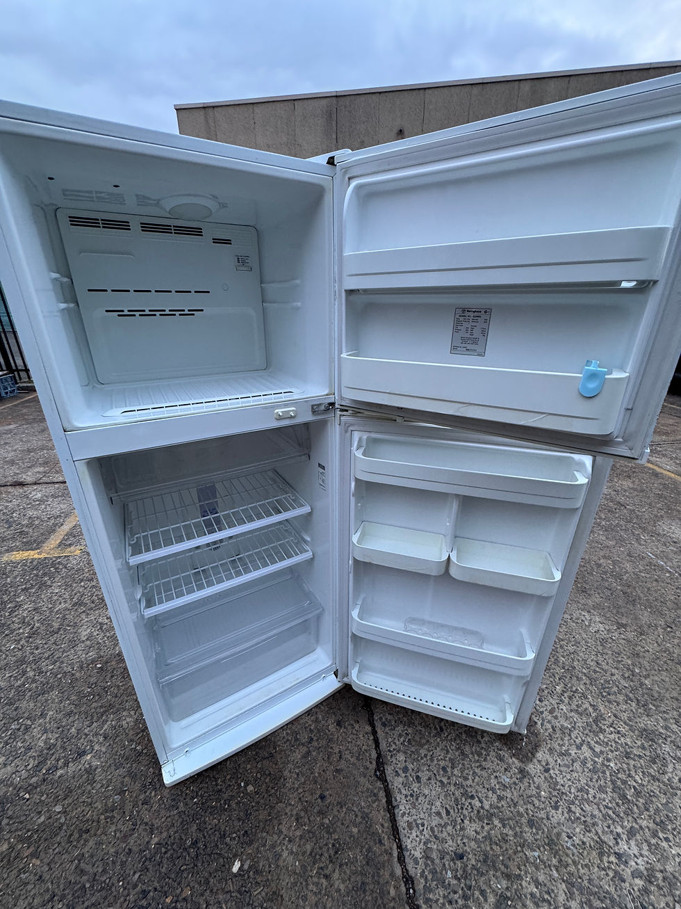 Thumbnail:  392L Westinghouse Top Mount Fridge (F1060)