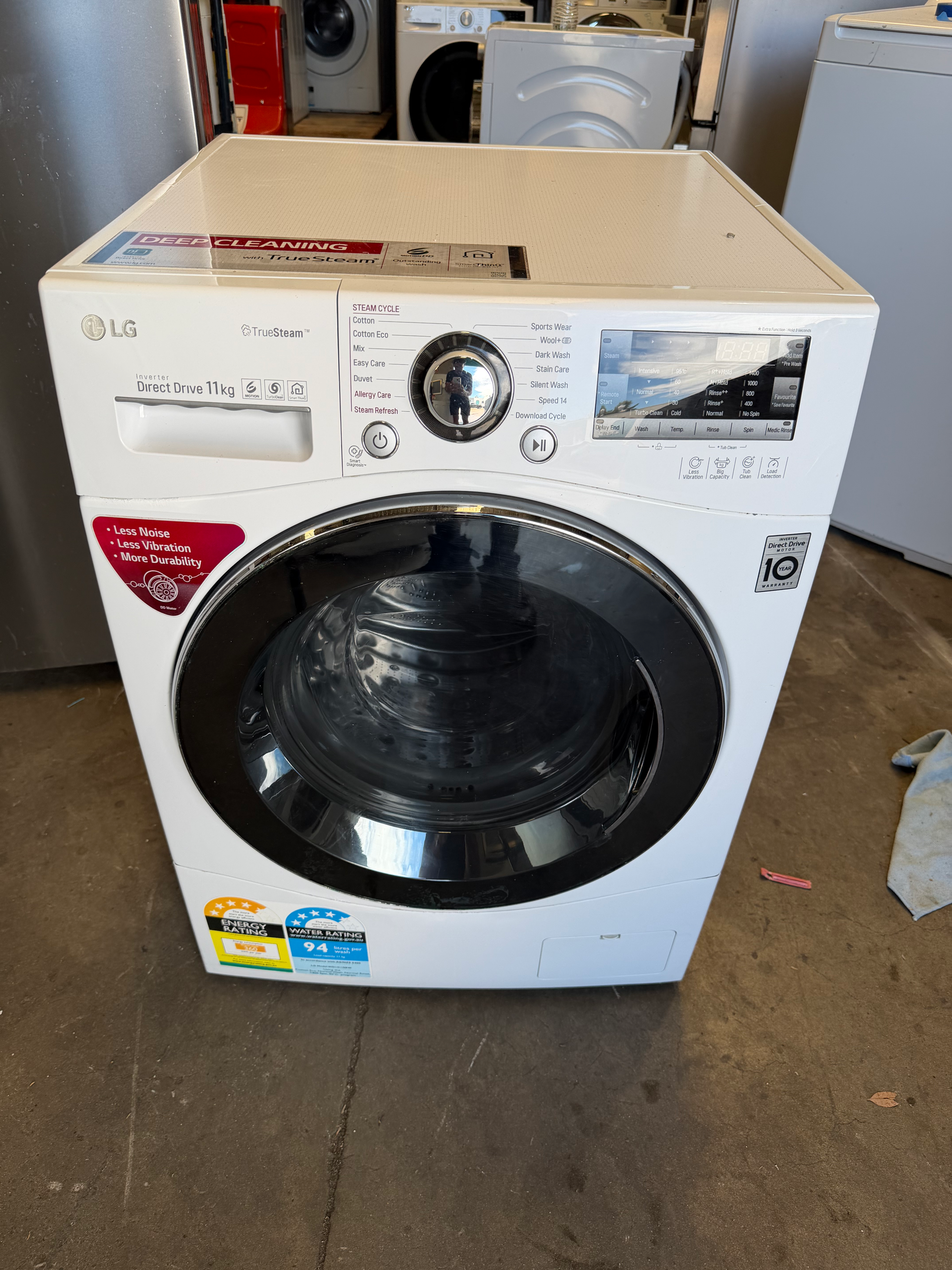 11kg LG Direct Drive Front Loader (FL965)