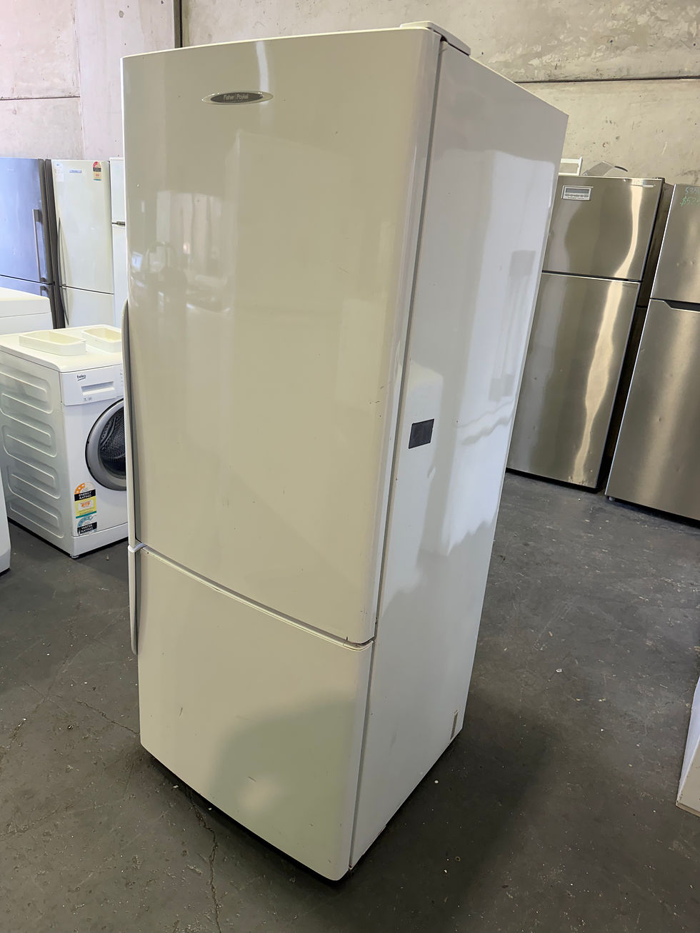 Thumbnail: 442L Fisher & Paykel White Bottom Mount Fridge (F1479)
