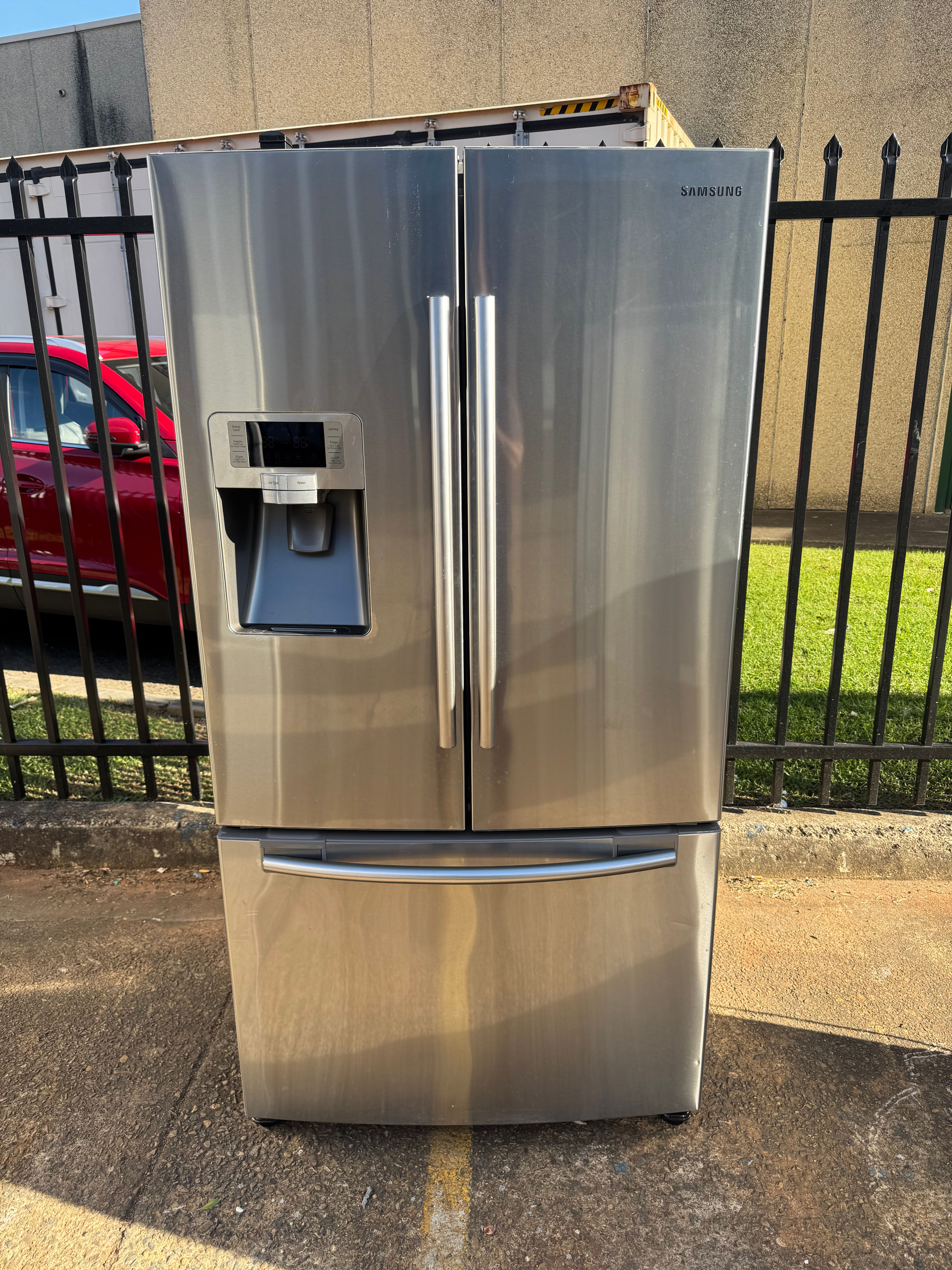 639L Samsung French Door Fridge (F921)