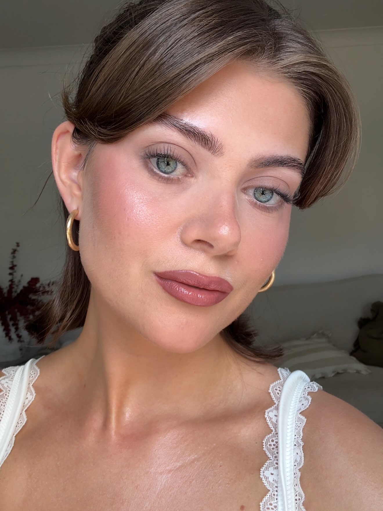 Soft glam bridal makeup by Holly Ann Bridal