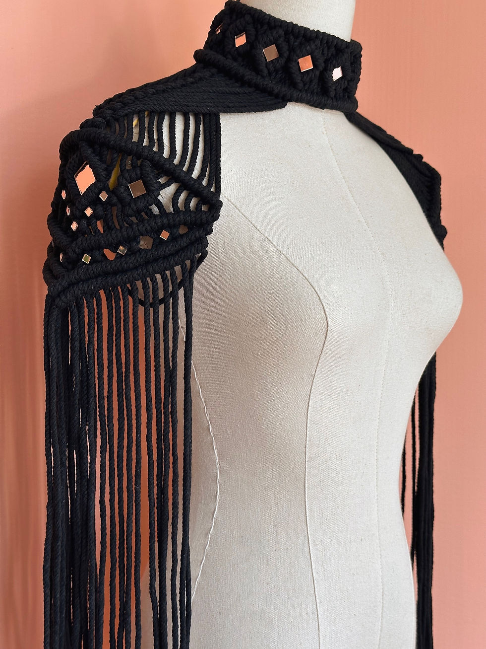 Zehra Shoulder Necklace (cotton version)