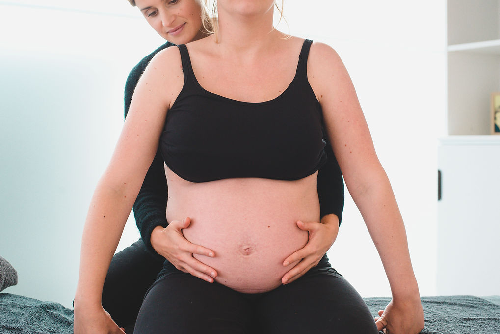 perinatale revalidatie postnataal programma kinesitherapie osteopathie workshops praktijk grow praktijk voor vrouw en kind kortrijk west-vlaanderen