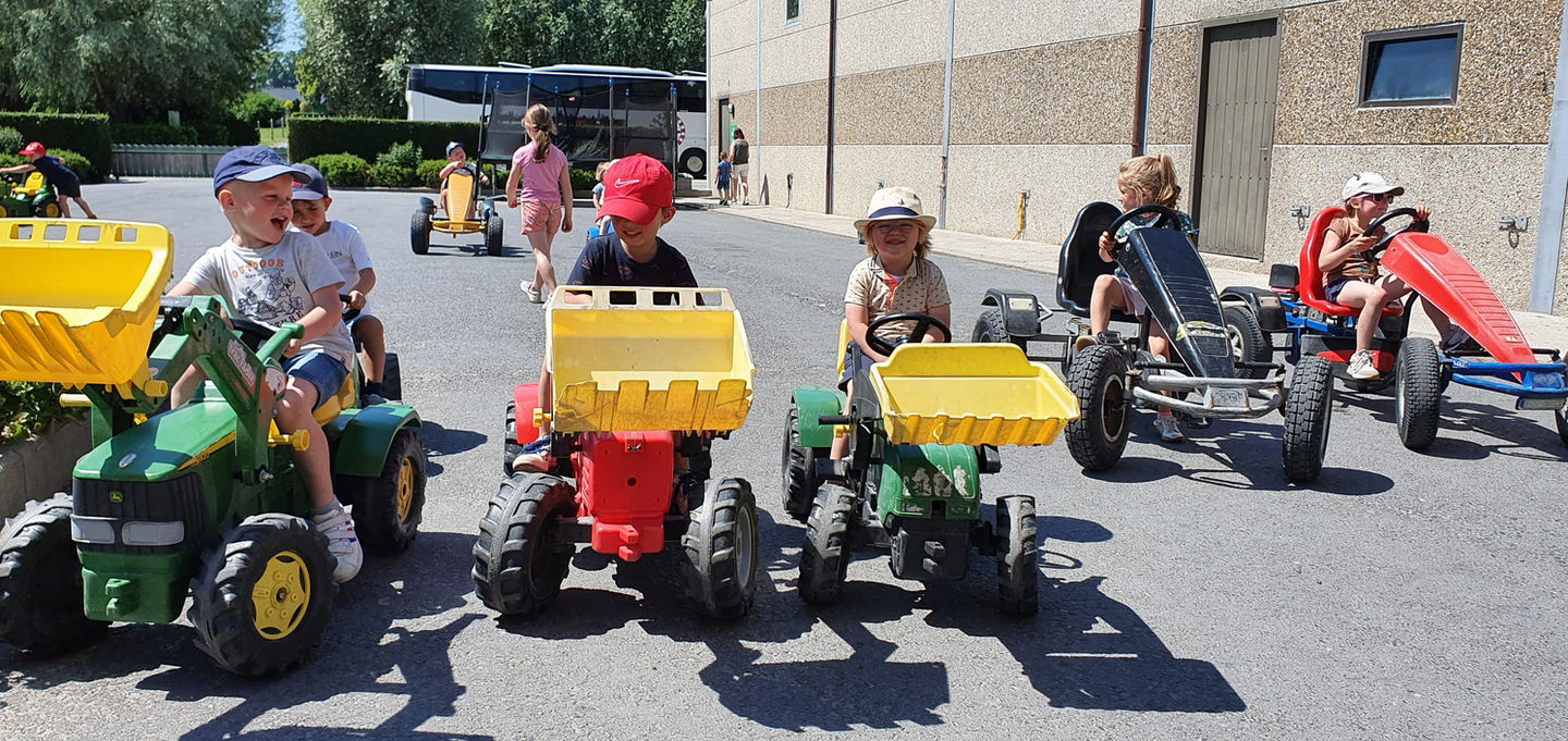 Hoeve-Maedelstede_Westhoek_Camping_schoolreis 2.jpg