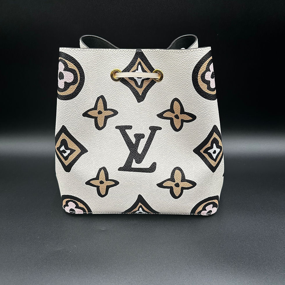 Thumbnail: Louis Vuitton  Cream Monogram Canvas Wild at Heart NeoNoe MM