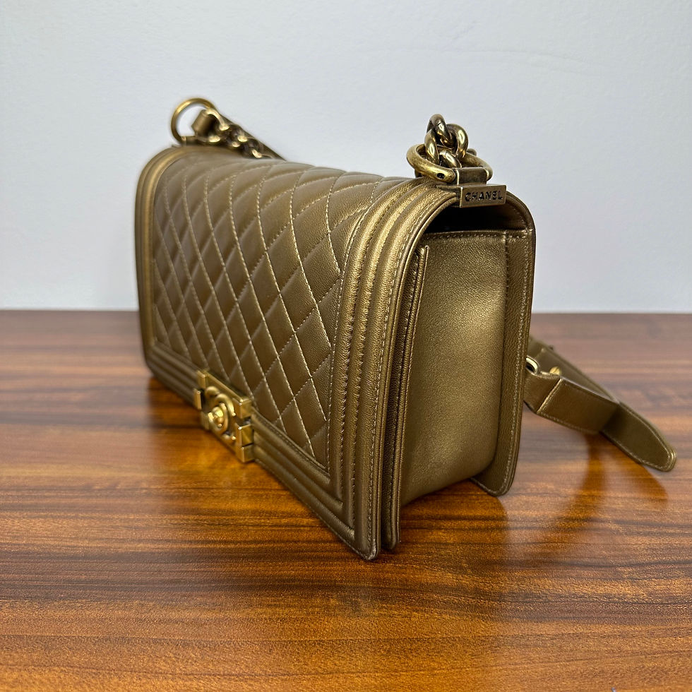 Thumbnail: Chanel Boy Gold lambsking GHW - Medium