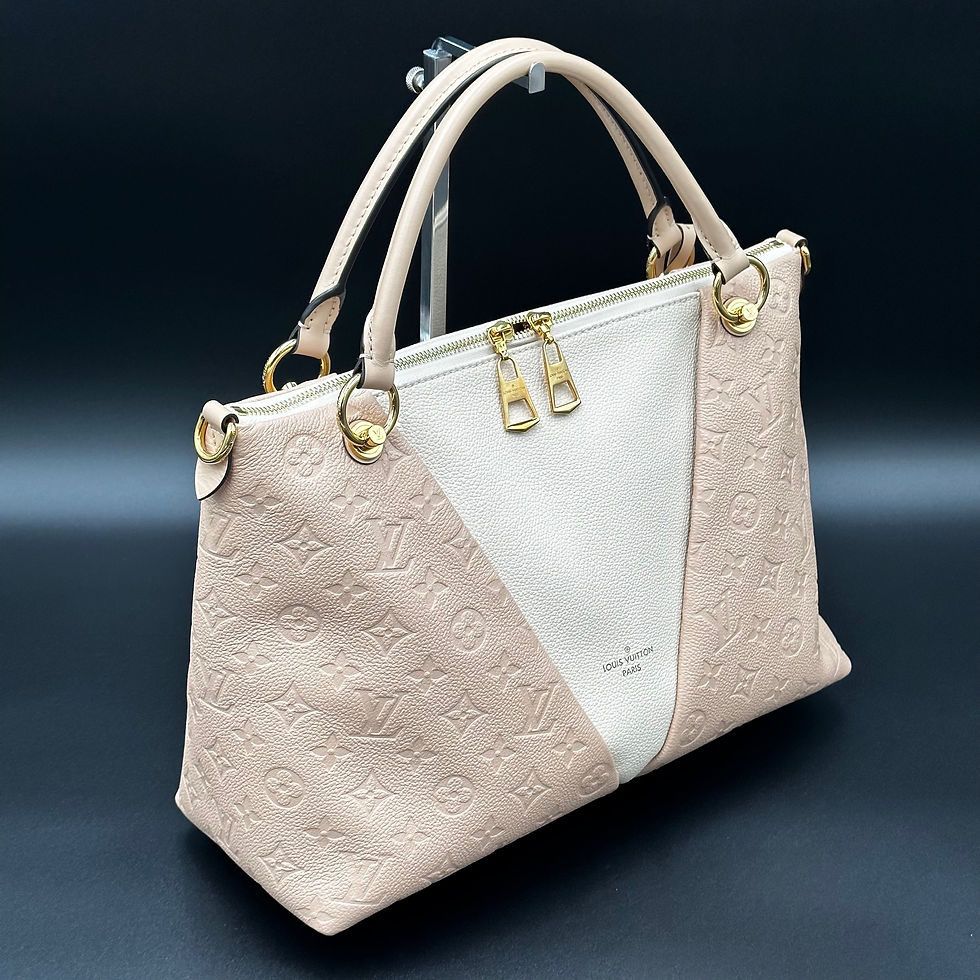 Thumbnail: Louis Vuitton Beige Rose Creme V Tote MM Handbag
