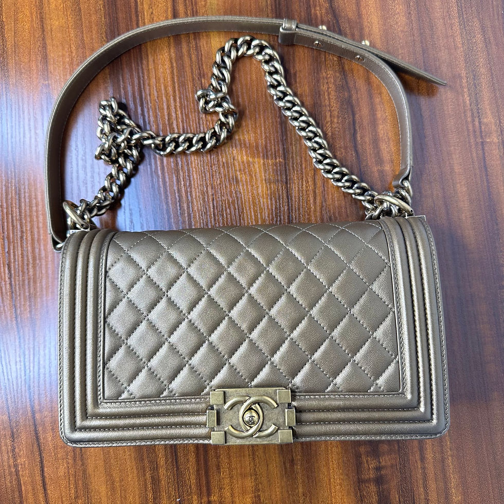 Thumbnail: Chanel Boy Gold lambsking GHW - Medium