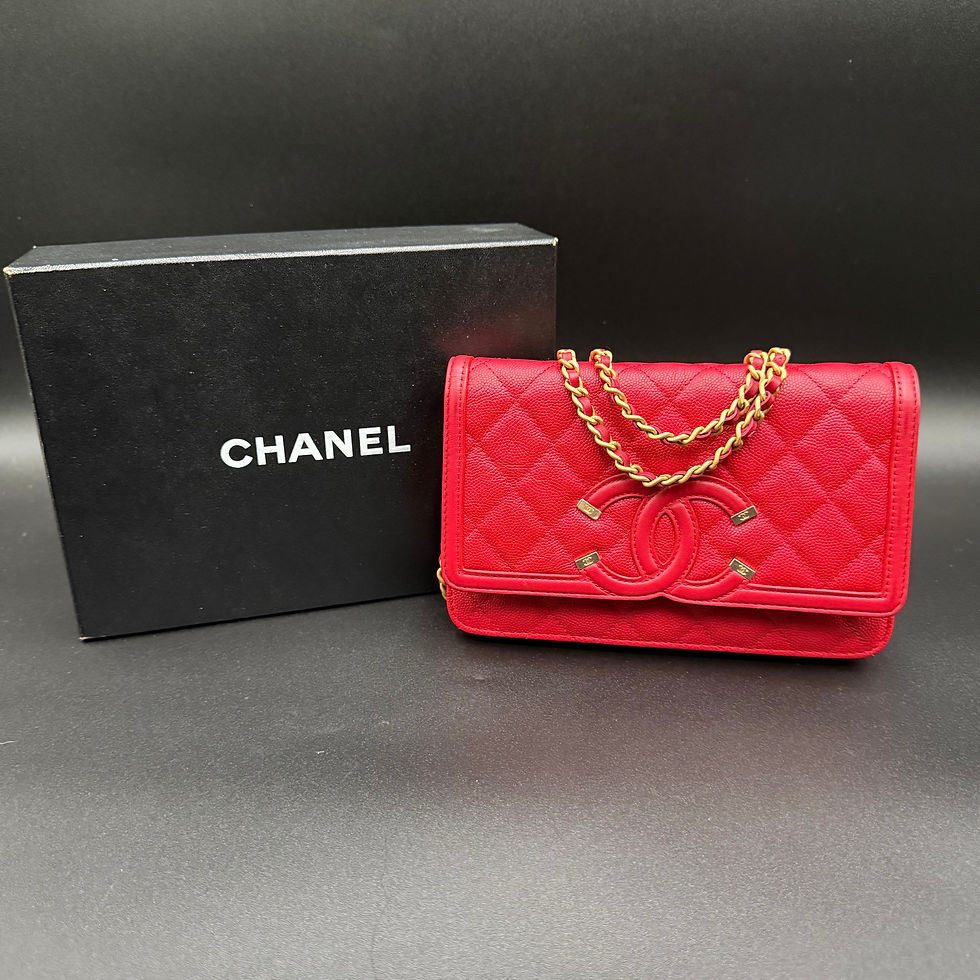 Thumbnail: Chanel Caviar Quilted CC Filigree Wallet On Chain WOC Red