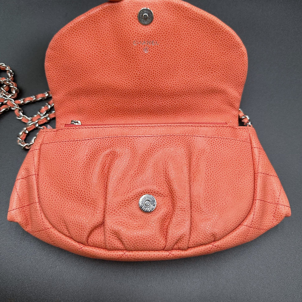 Thumbnail: Chanel Caviar Half Moon Wallet On Chain - Pink