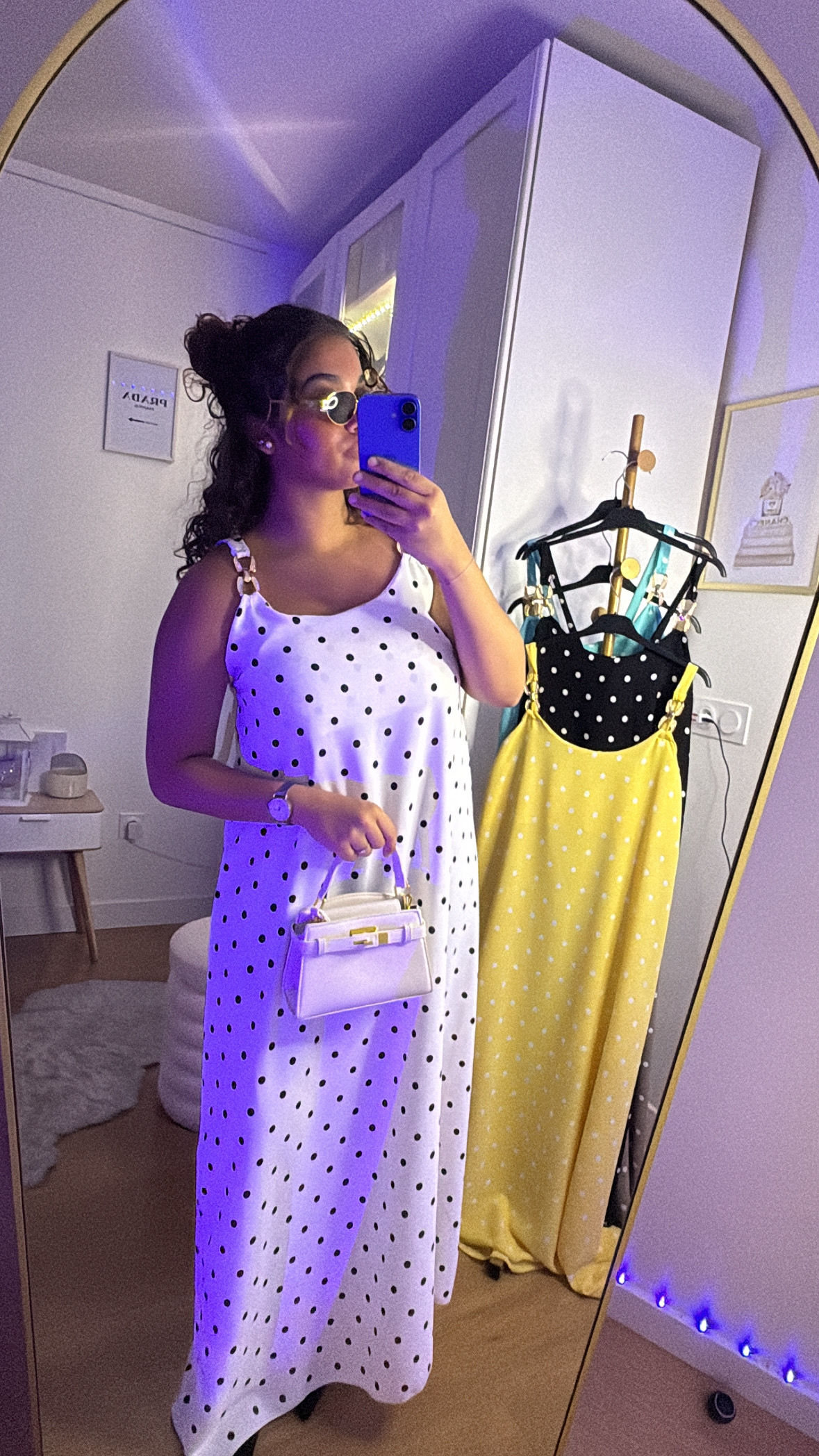 Robe à point blanc