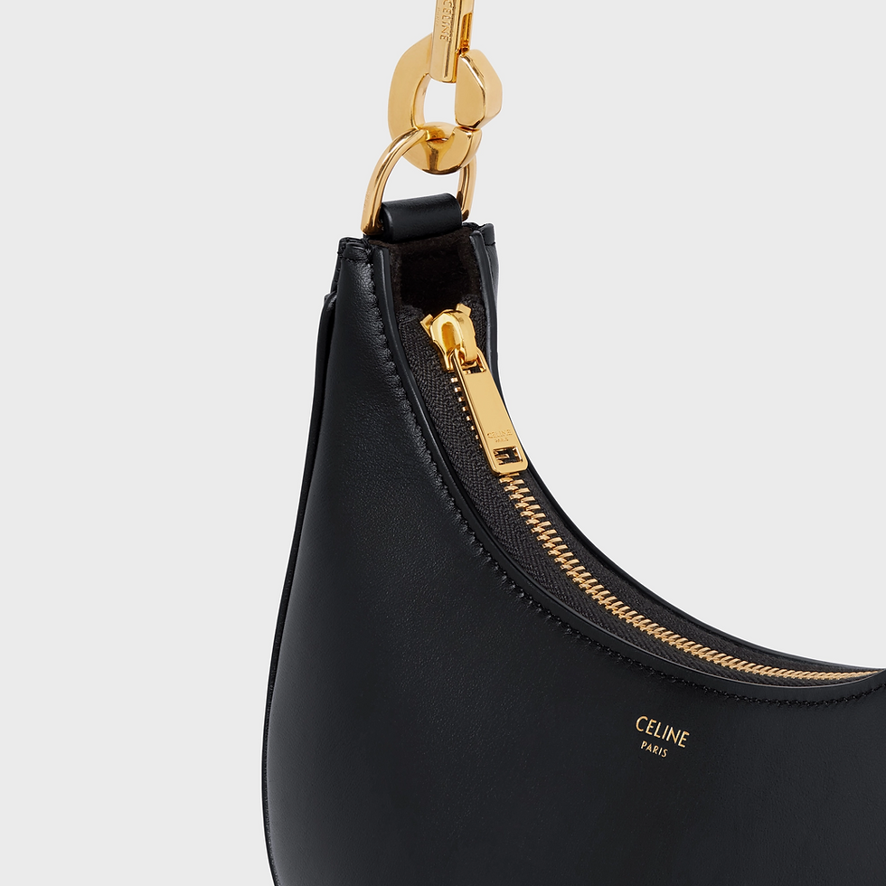 サムネイル： copy of MEDIUM AVA STRAP BAG IN SMOOTH CALFSKIN BLACK