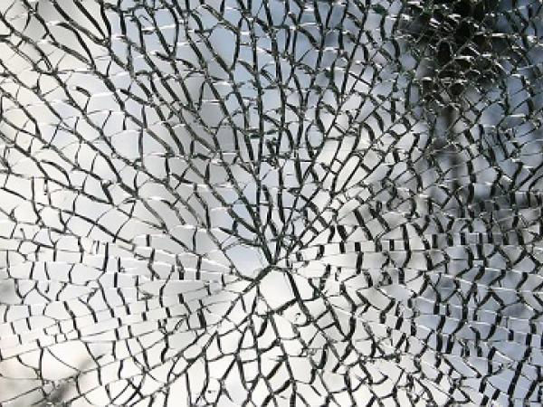 Broken glass unit