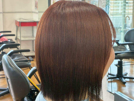 ピンクブラウン×漆黒アクセントで魅せる大人ボブ|ダメージ毛を活かすデザインカラー