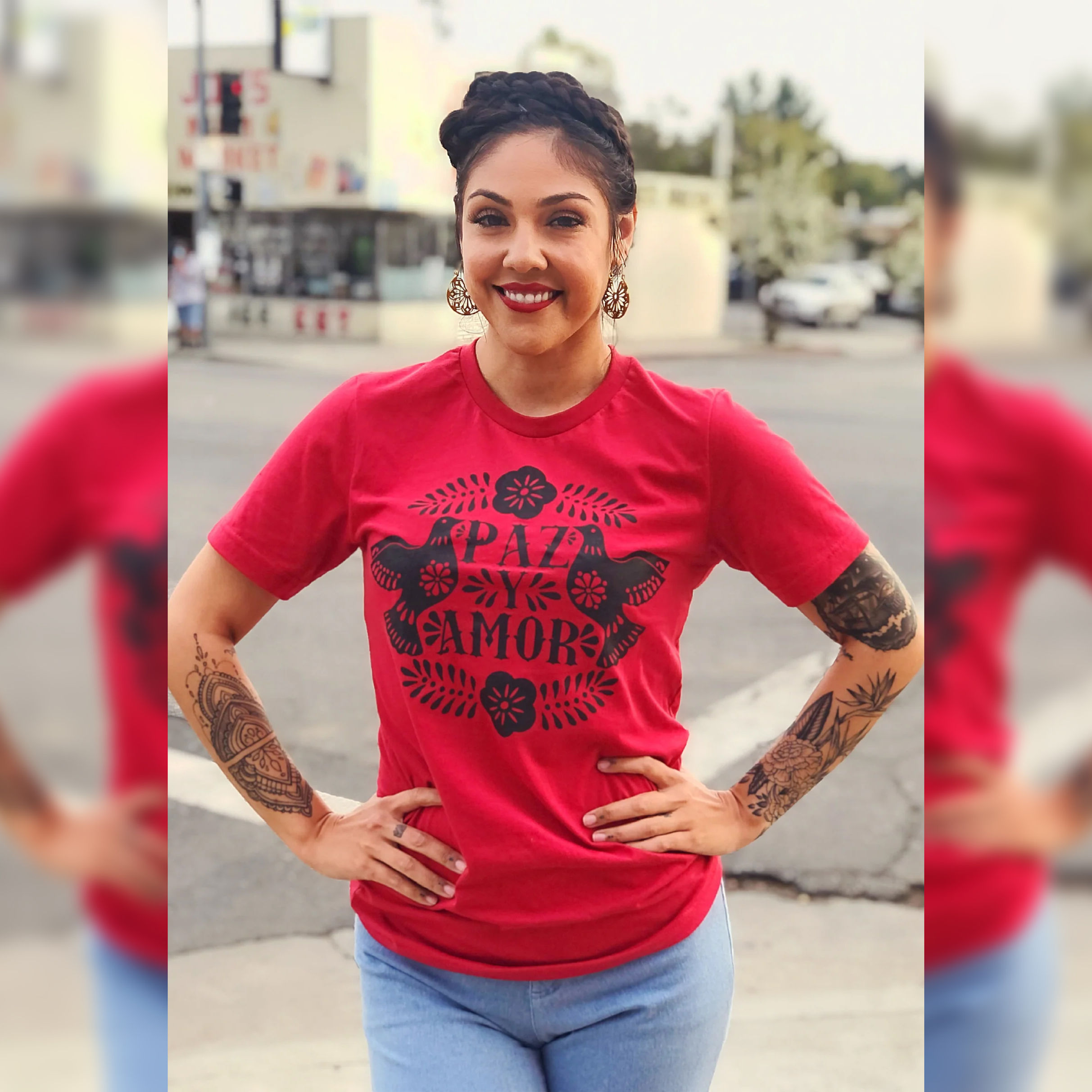 Paz y Amor Tee by Mi Vida