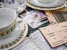 UNIKÁTNA VÝSTAVA: Dominik Vrabeľ vlastní vzácne predmety z Titanicu