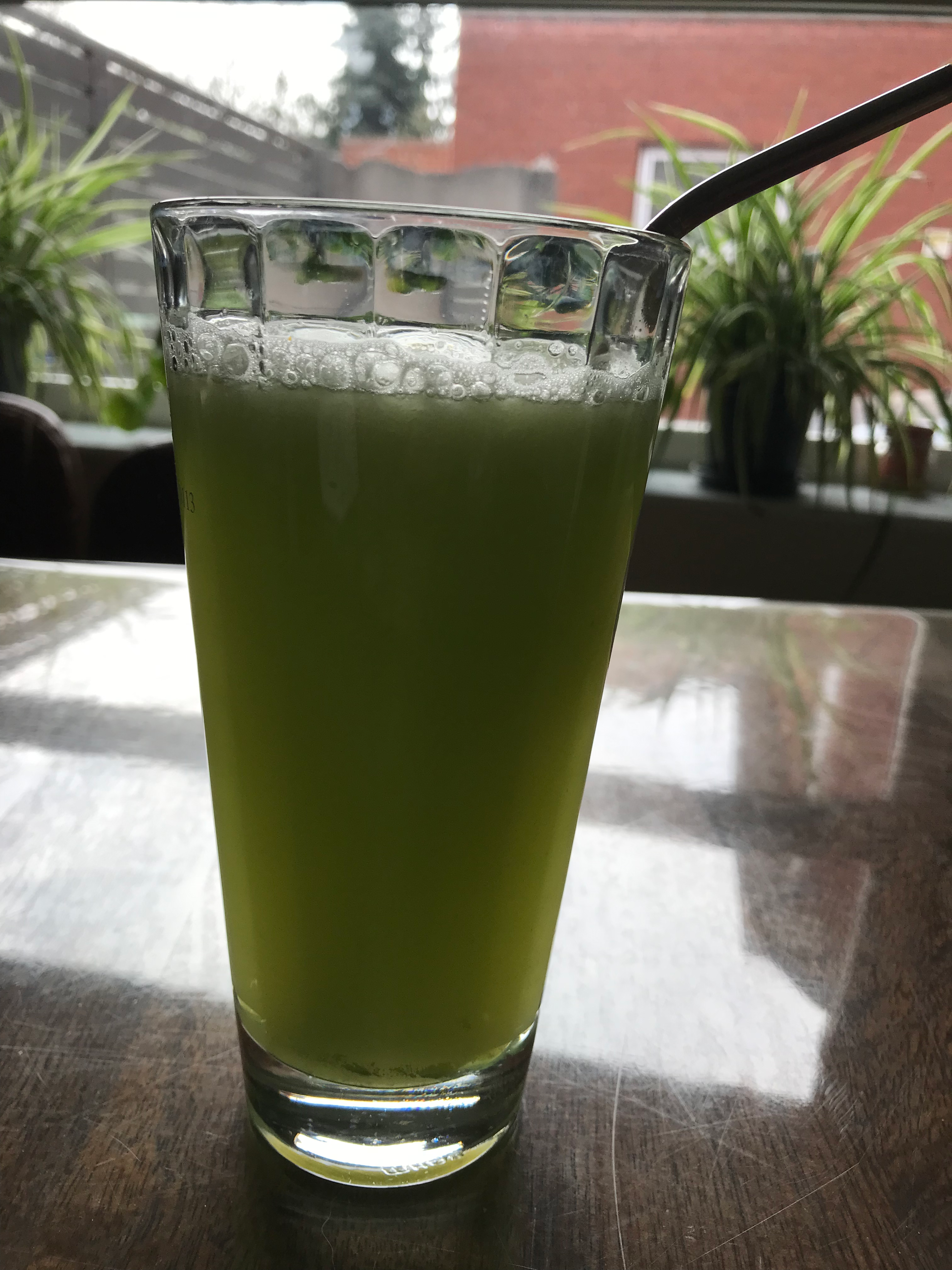 Melon with a twist • 2 content media