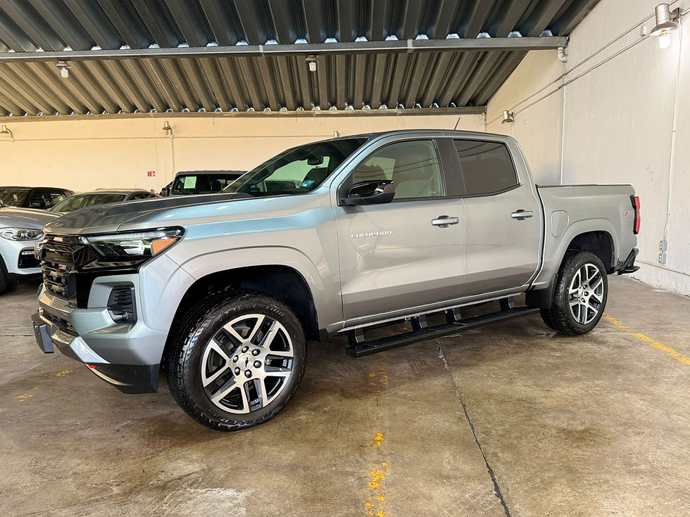 Miniatura: Chevrolet Colorado Z71 2023 – 4x4