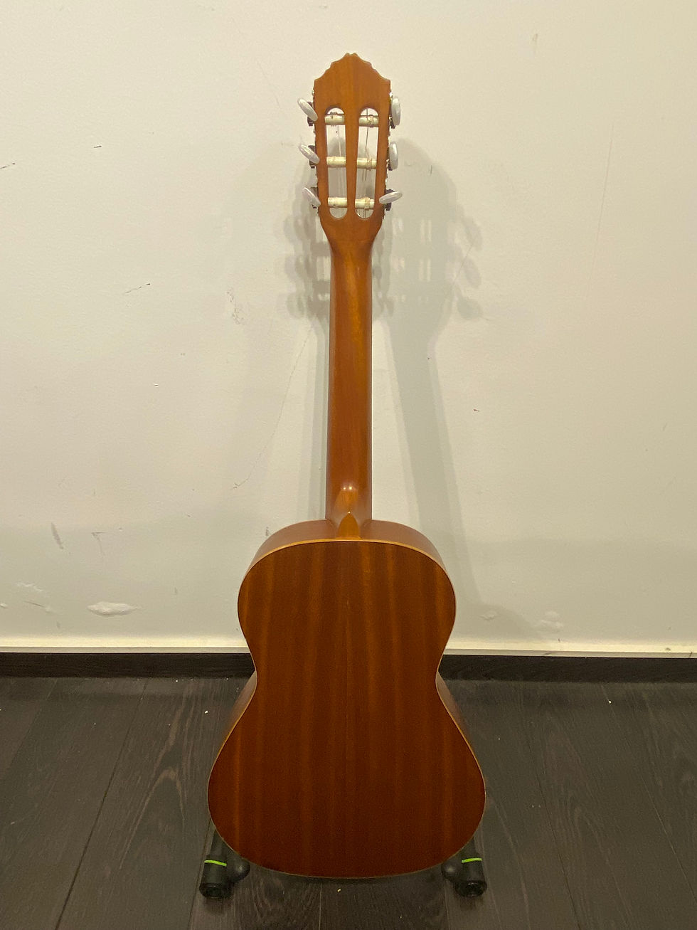 Miniature : ORTEGA R-121