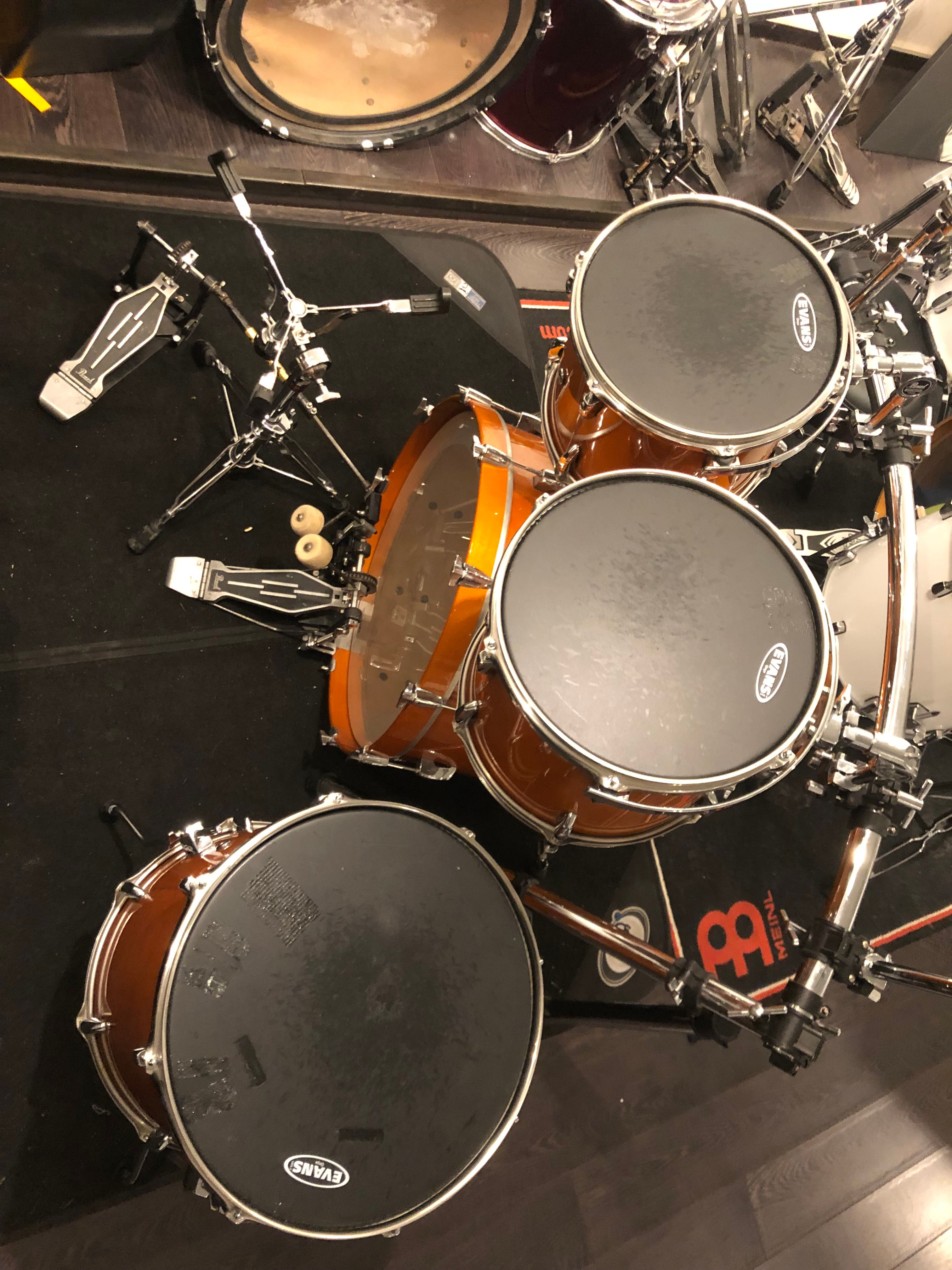 PEARL MASTERS CUSTOM MAPLE SHELL SET