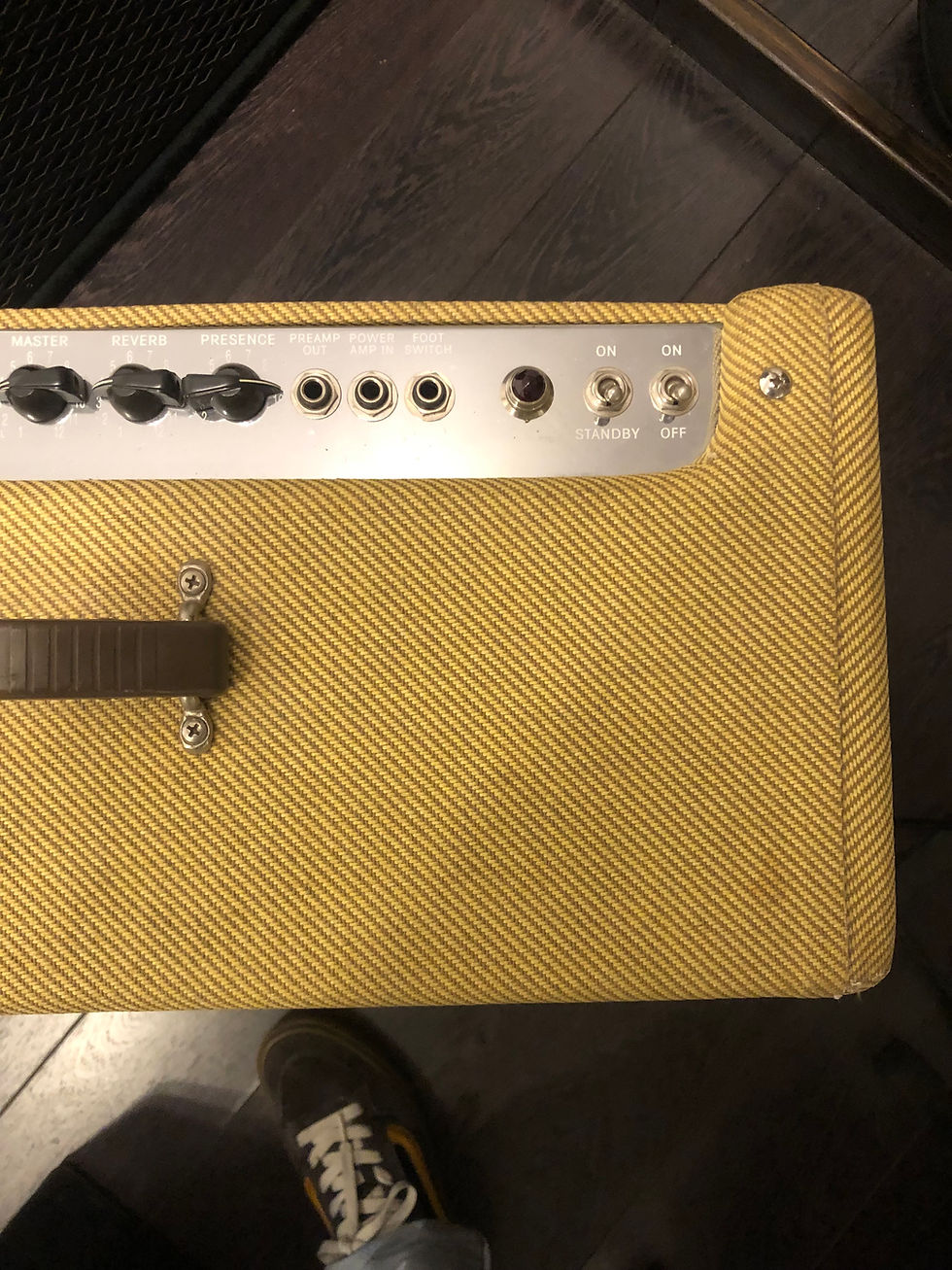 Miniature : AMPLI FENDER DE VILLE AVEC ROULETTES