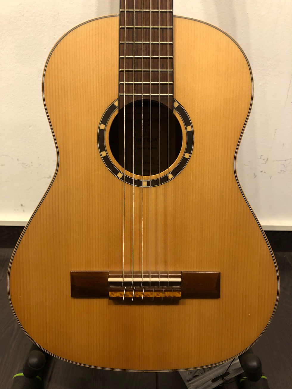 Miniature : ORTEGA R-121 3/4