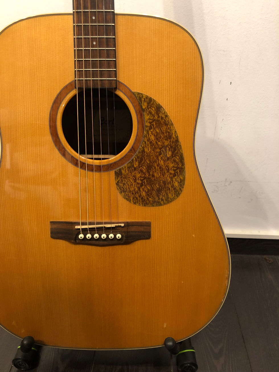 Miniature : GUITARE FOLK CORT