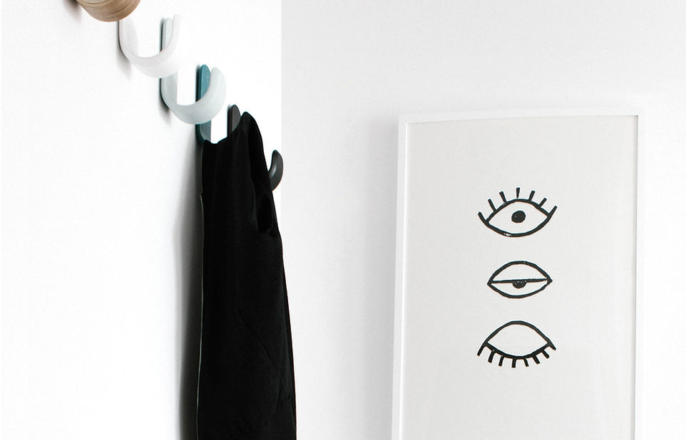 Stylist Hanger