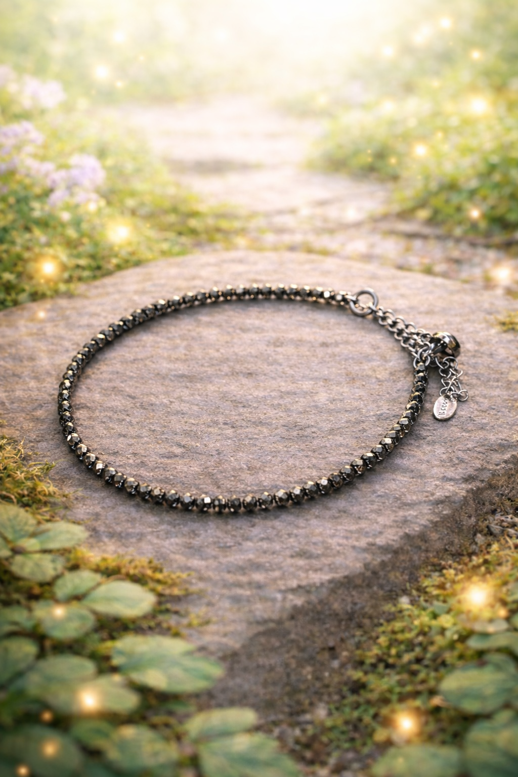 Bracelet fin en Pyrite – Élégance & Force