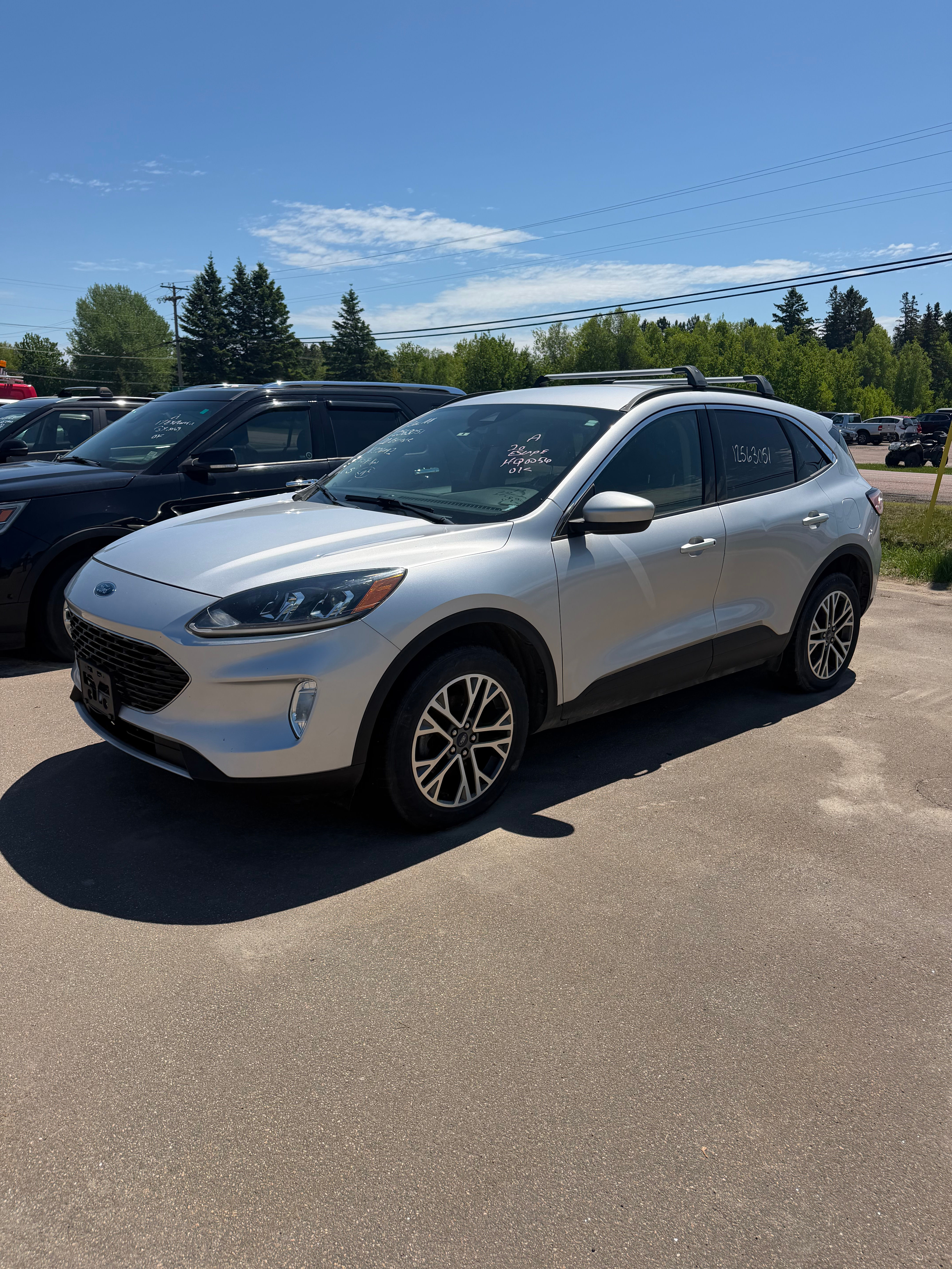 HQ0056 - 2020 FORD ESCAPE