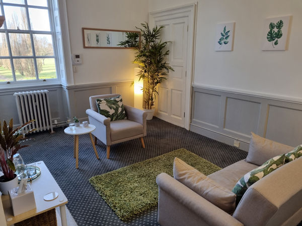 Horsham counsellor psychotherapist couples therapist Suzie Booth