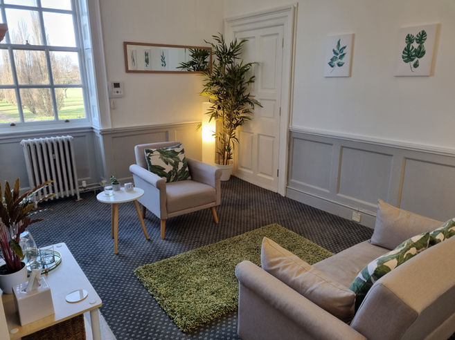 Horsham counsellor psychotherapist couples therapist Suzie Booth
