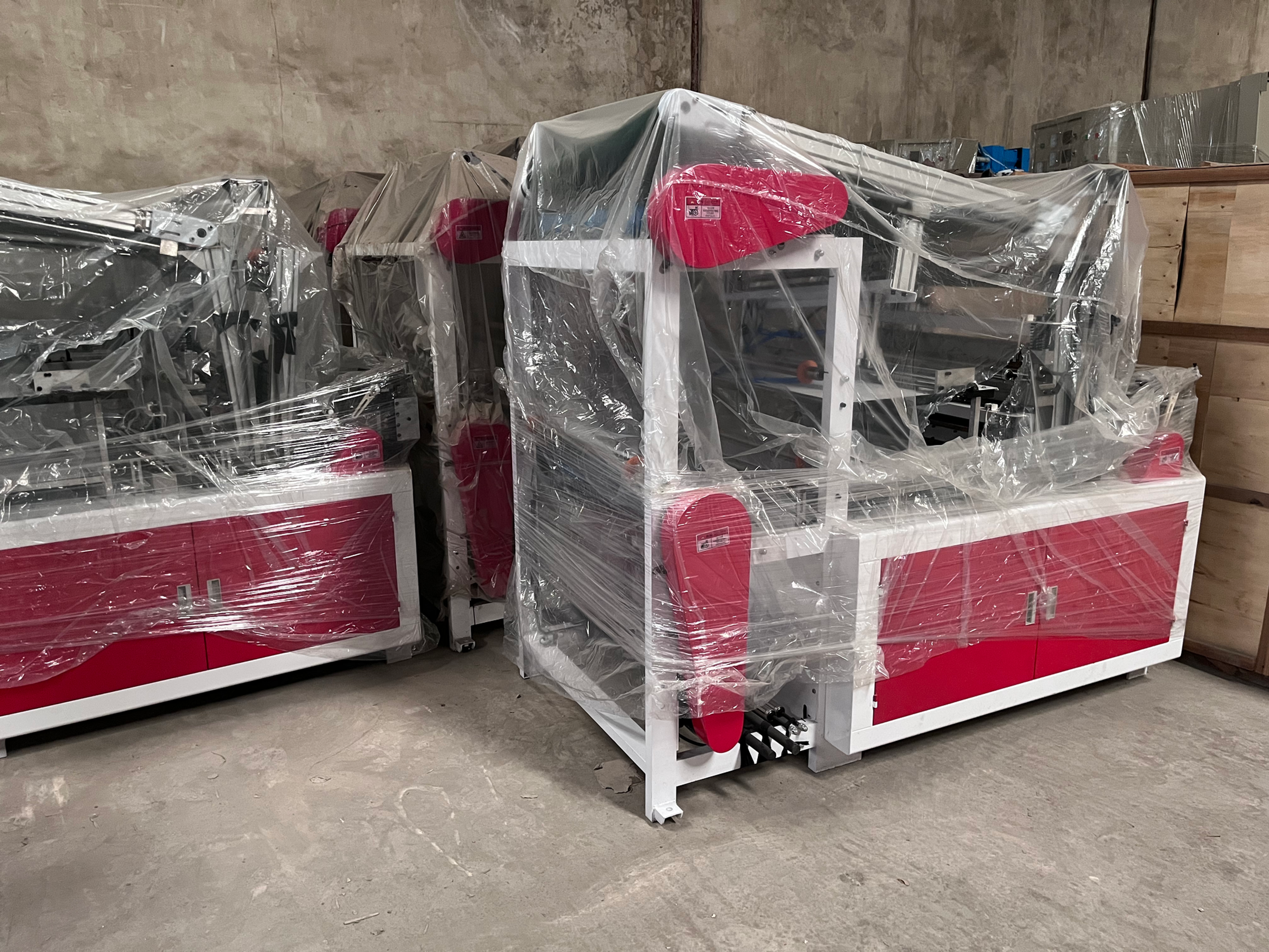 QGF-900 Bag Making Cutting and Sealing Machine