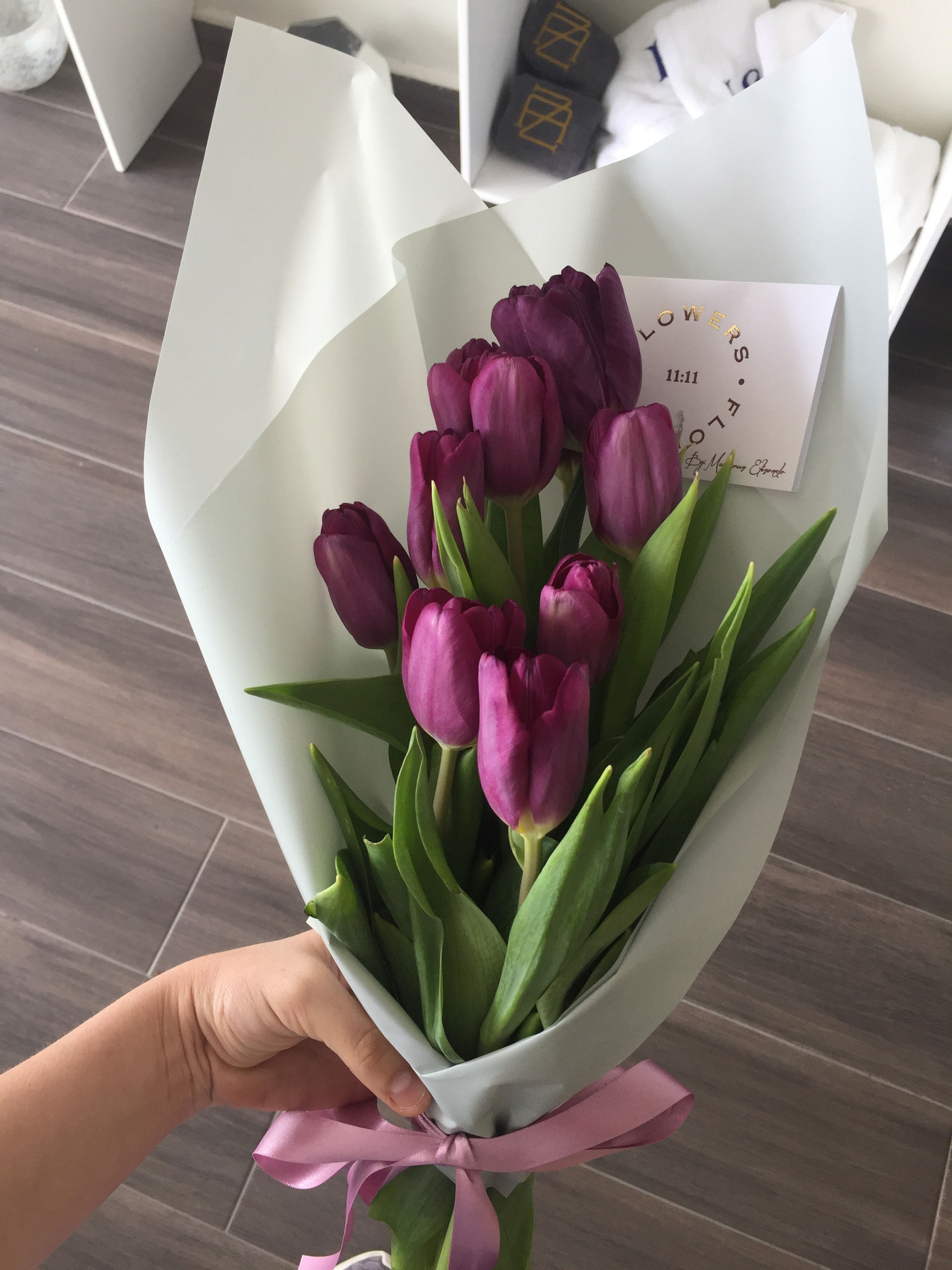 10 TULIPANES