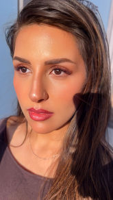 Our top selling Wet look lash set in M curl is exactly what clients are looking for. Natural looking intense burgundy  mascara effect and charming cat eye styling 