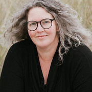 SARAH GREENMAN Headshot.jpg