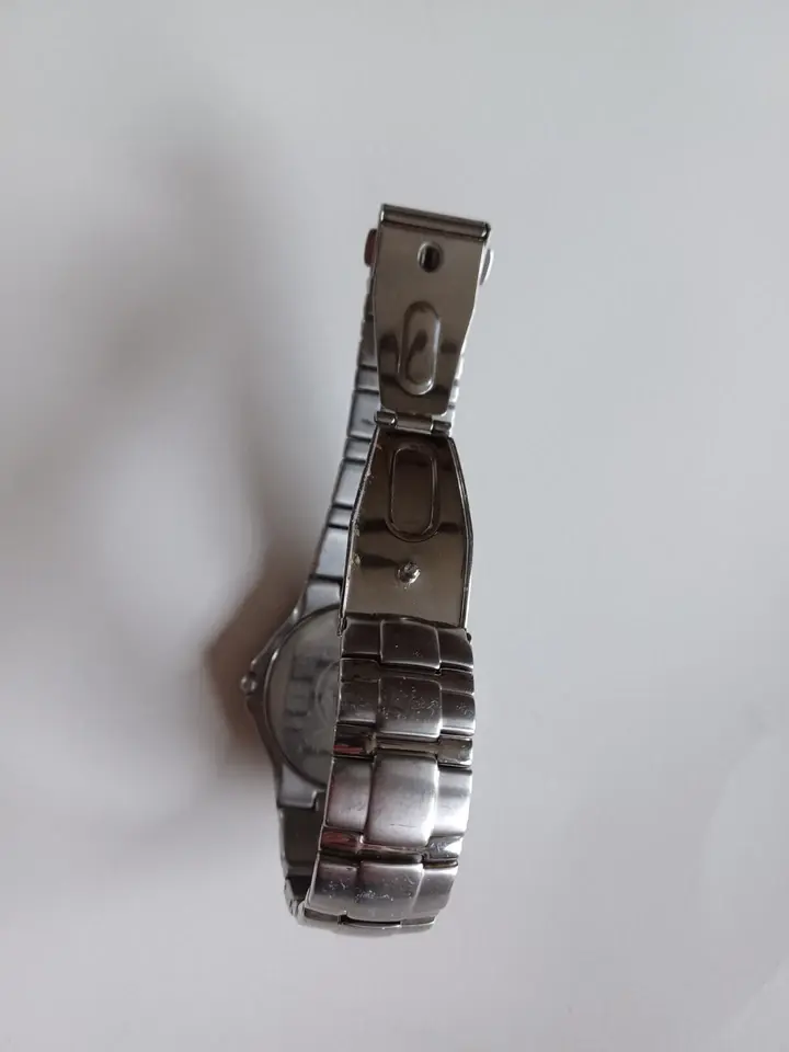 Thumbnail: Vintage - Citizen Eco-Drive Men's Stainless Steels E110-K16750