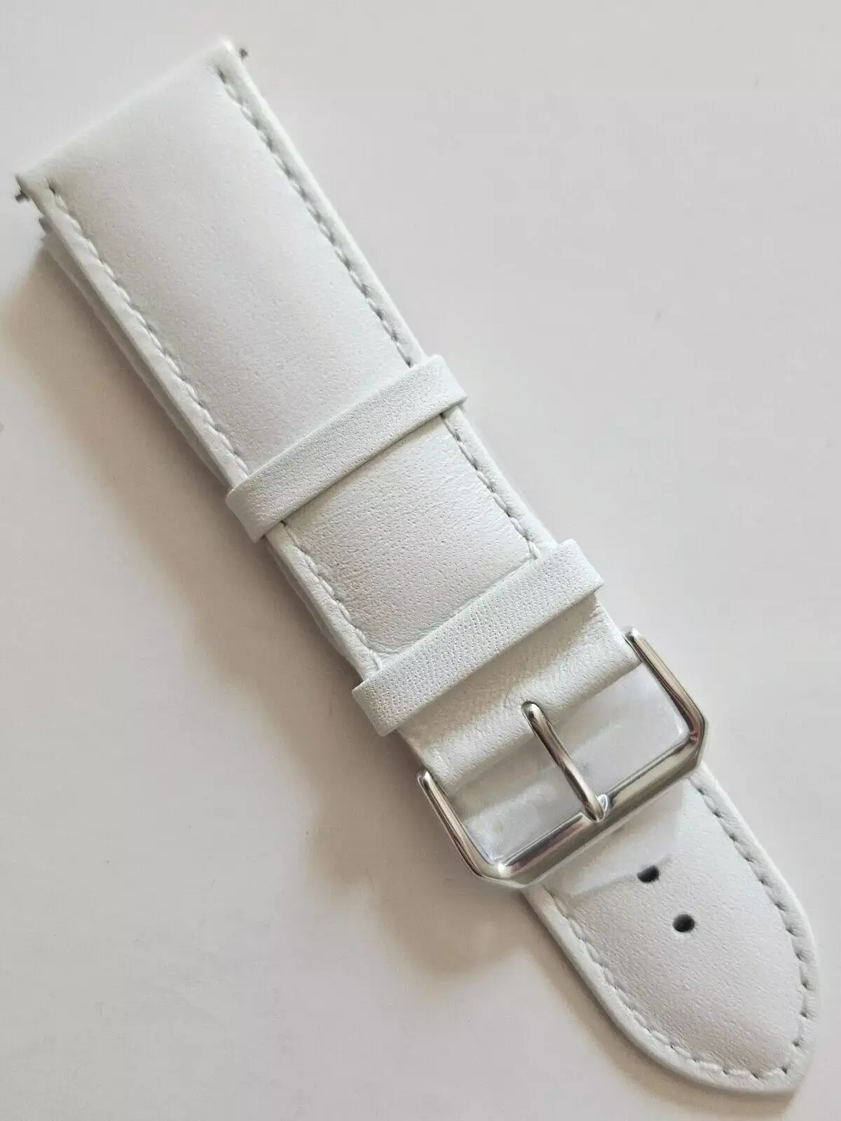 24mm - Classic Style White Leather Watch Band - ( Silver Buckle )
