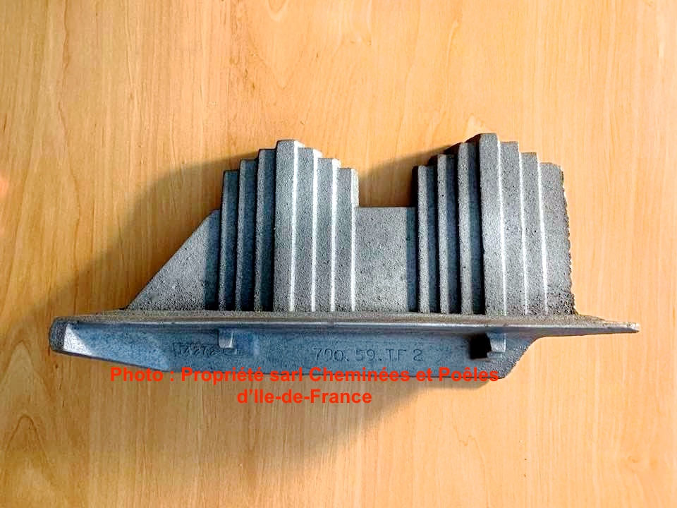 Chenet Latéral Gauche 700 59 TF