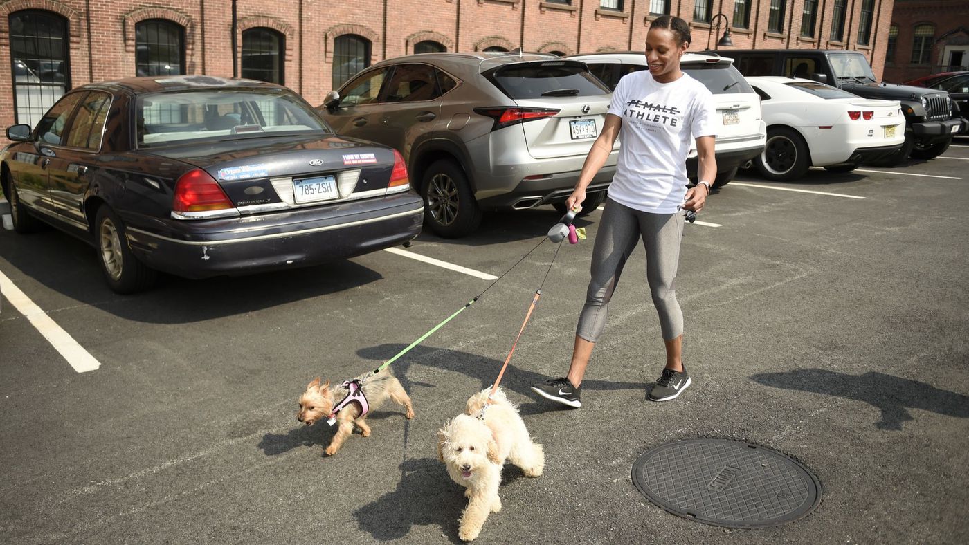 Jasmine Thomas, Bella and Oliver