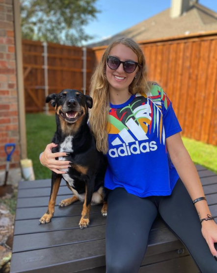 Lauren Cox and Lexi
