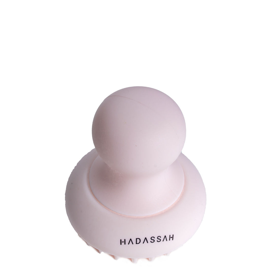 SOOTHE & SCRUB DISPENSING SCALP MASSAGER