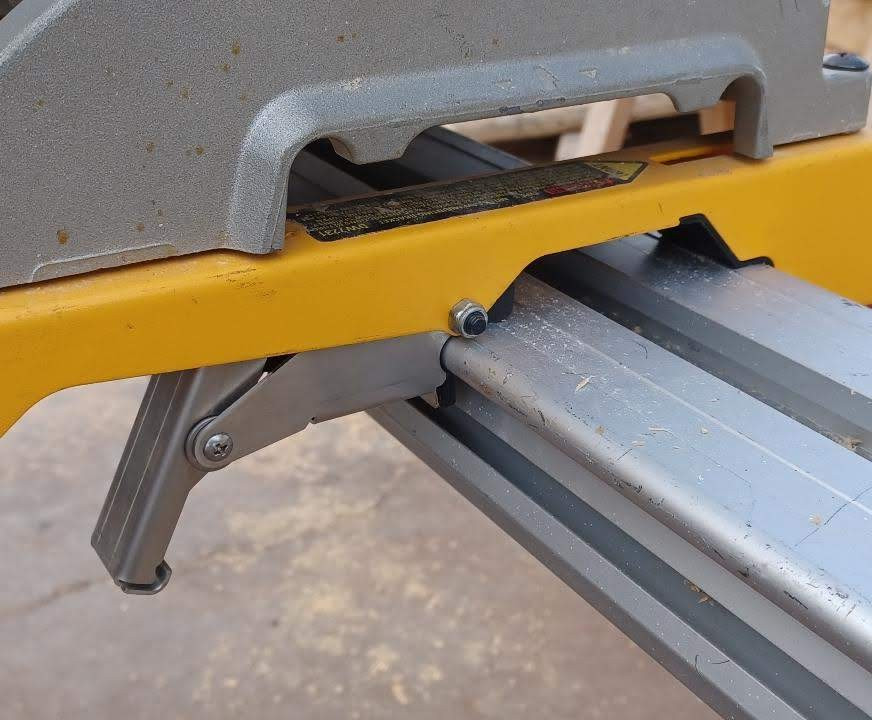 Dewalt saw stand brackets top