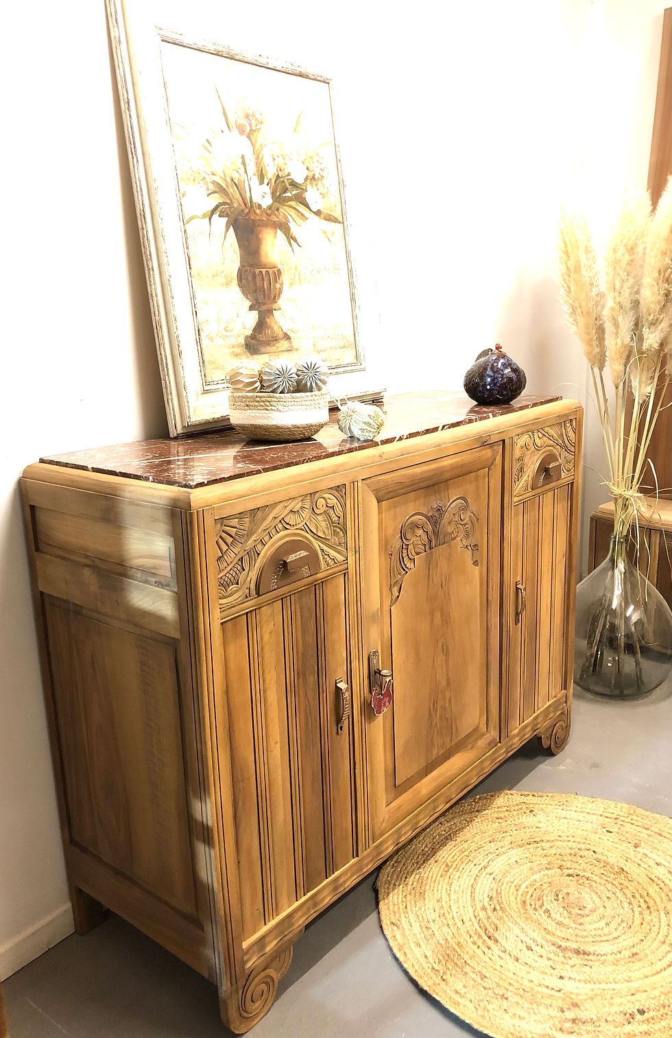 Miniature : Buffet Art Déco en noyer au Motif Floral