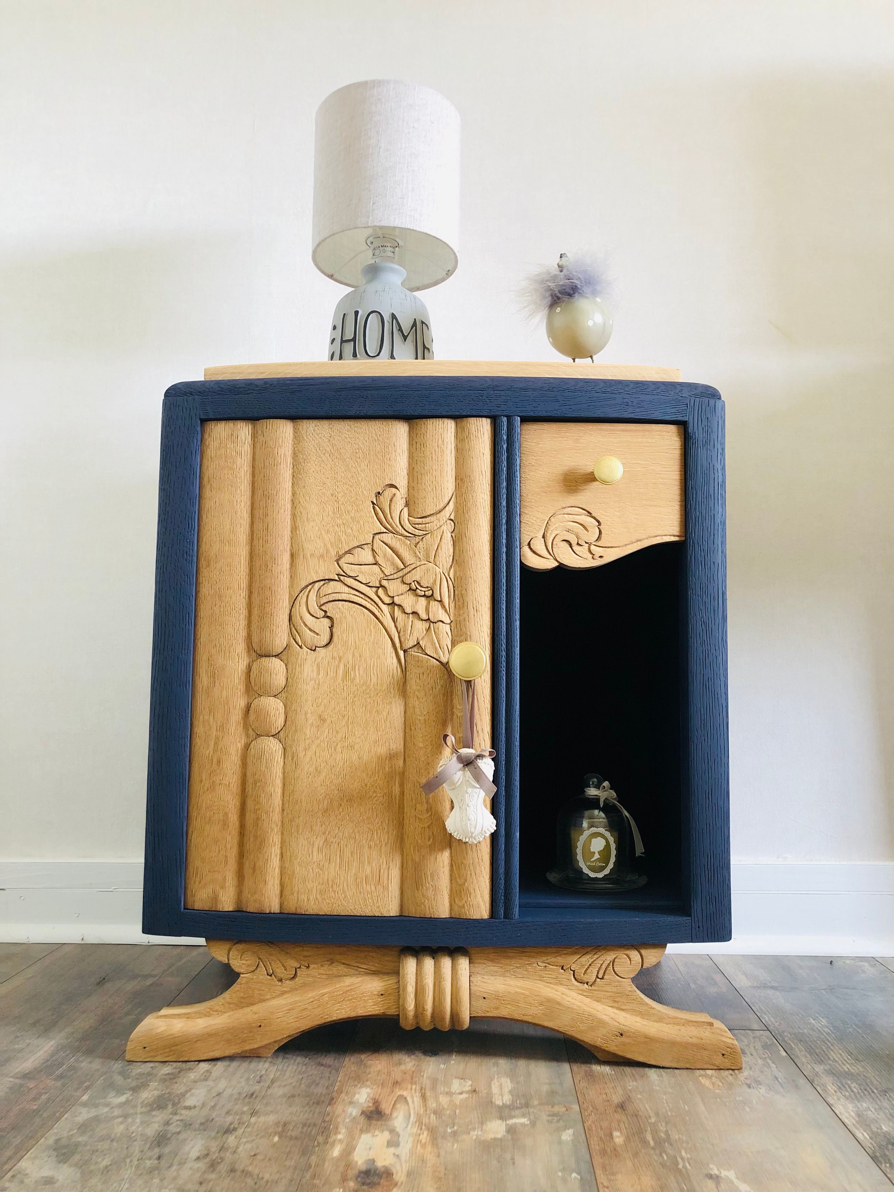 Table de chevet art déco motif floral