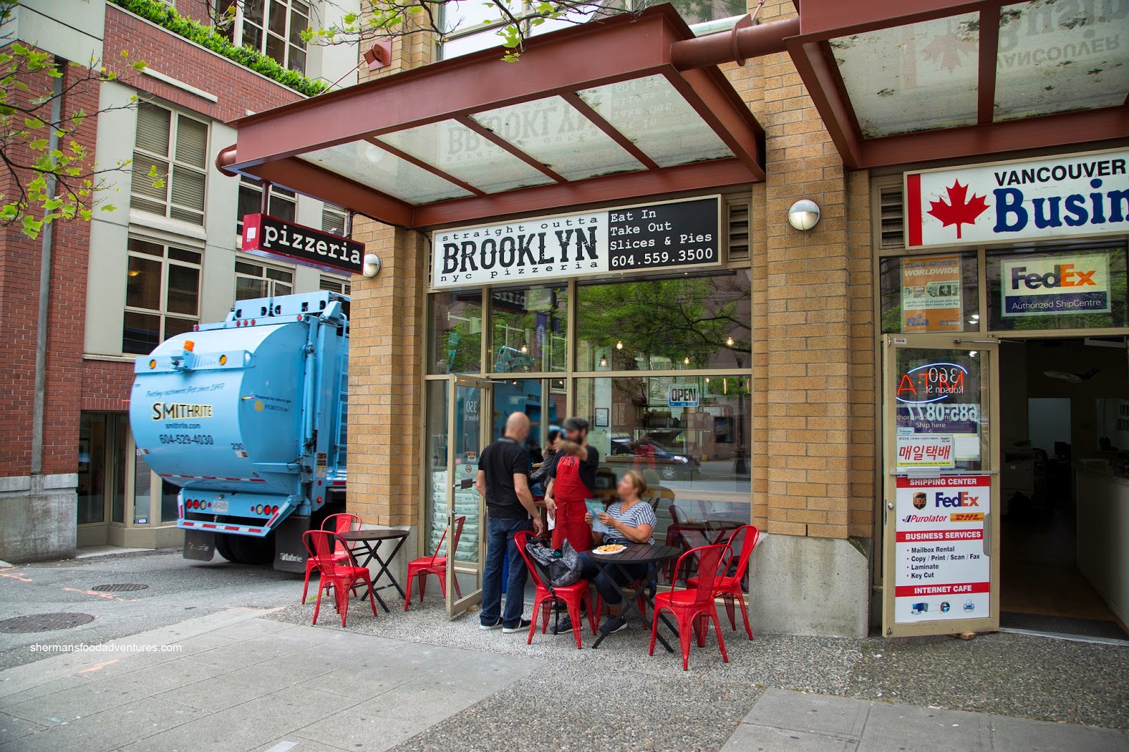 Brooklyn Pizza on Robson Street
