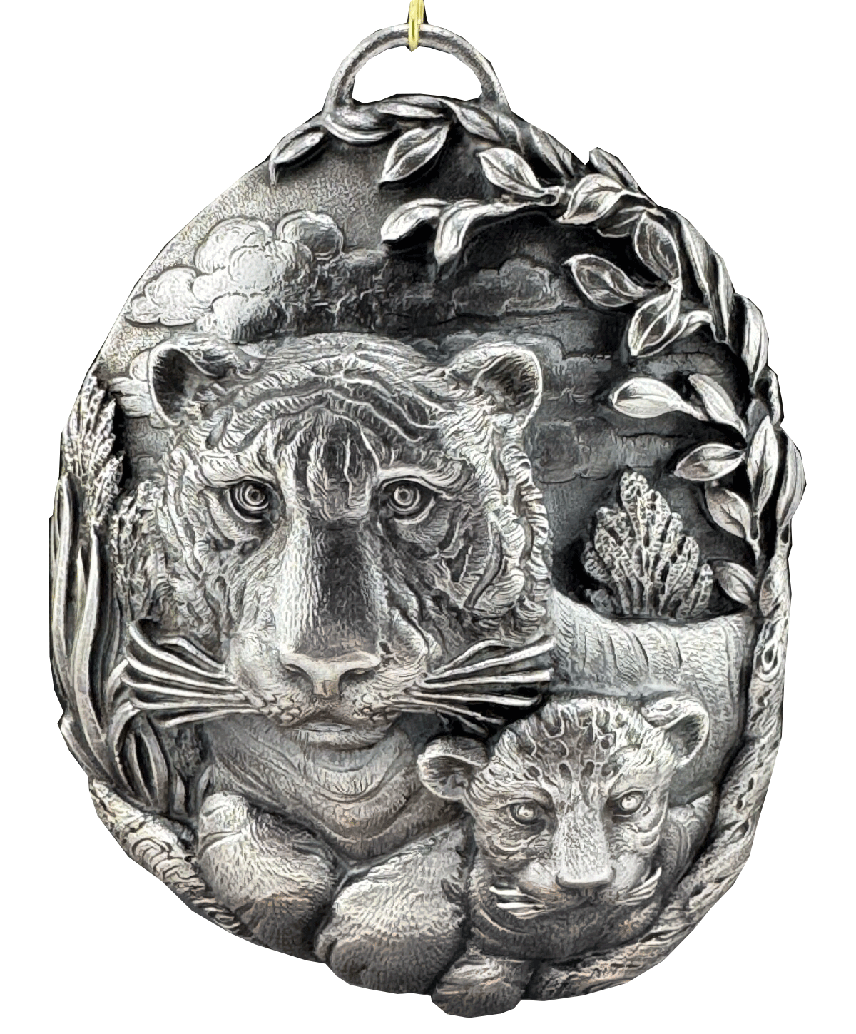 Tiger-and-Cub-Christmas-Ornament-Buccellati-Sterling-Silver.gif