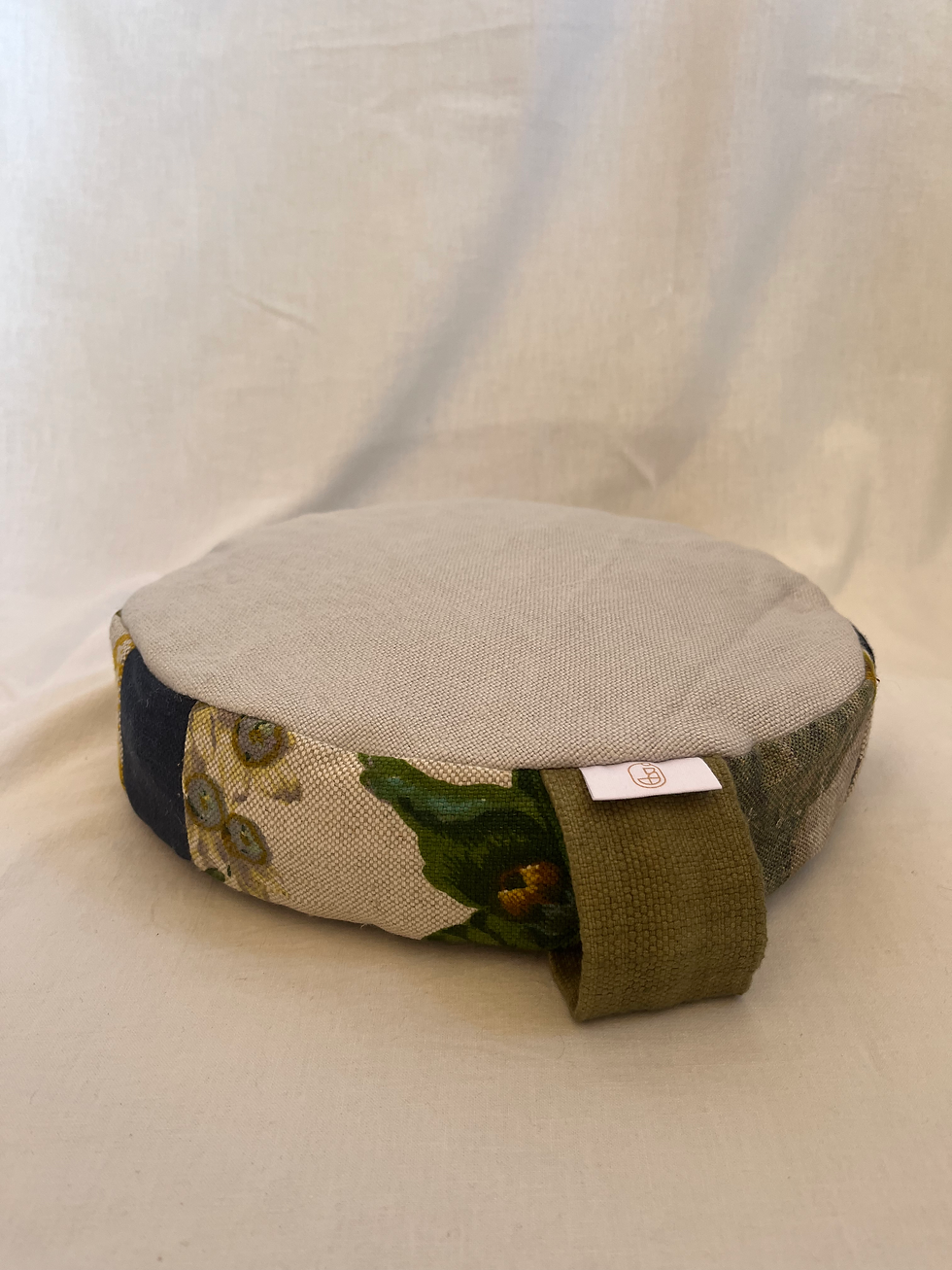 Thumbnail: Meditation Cushion