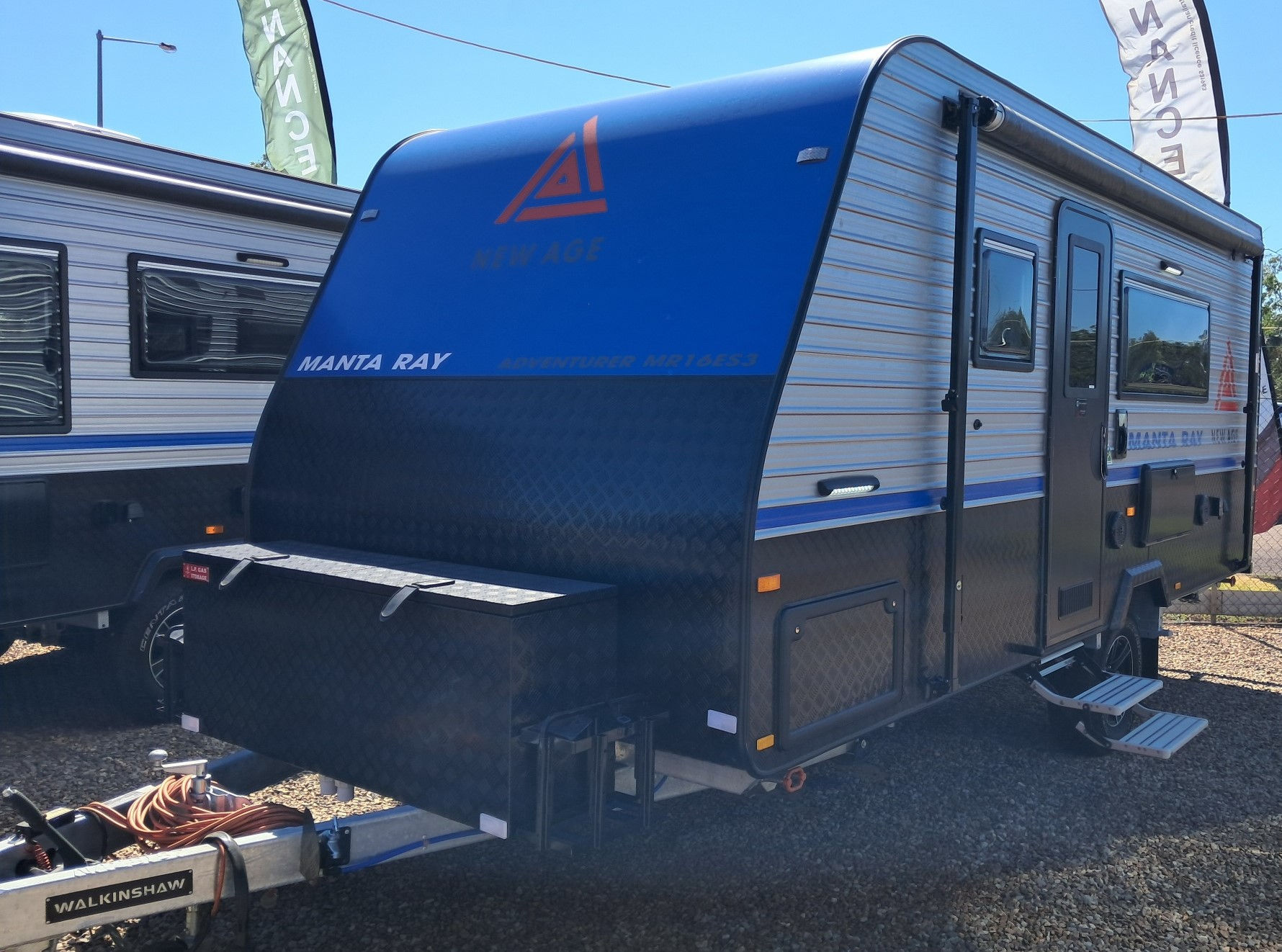 NEW STOCK - NEW AGE MANTA RAY 16 FT ADVENTURER